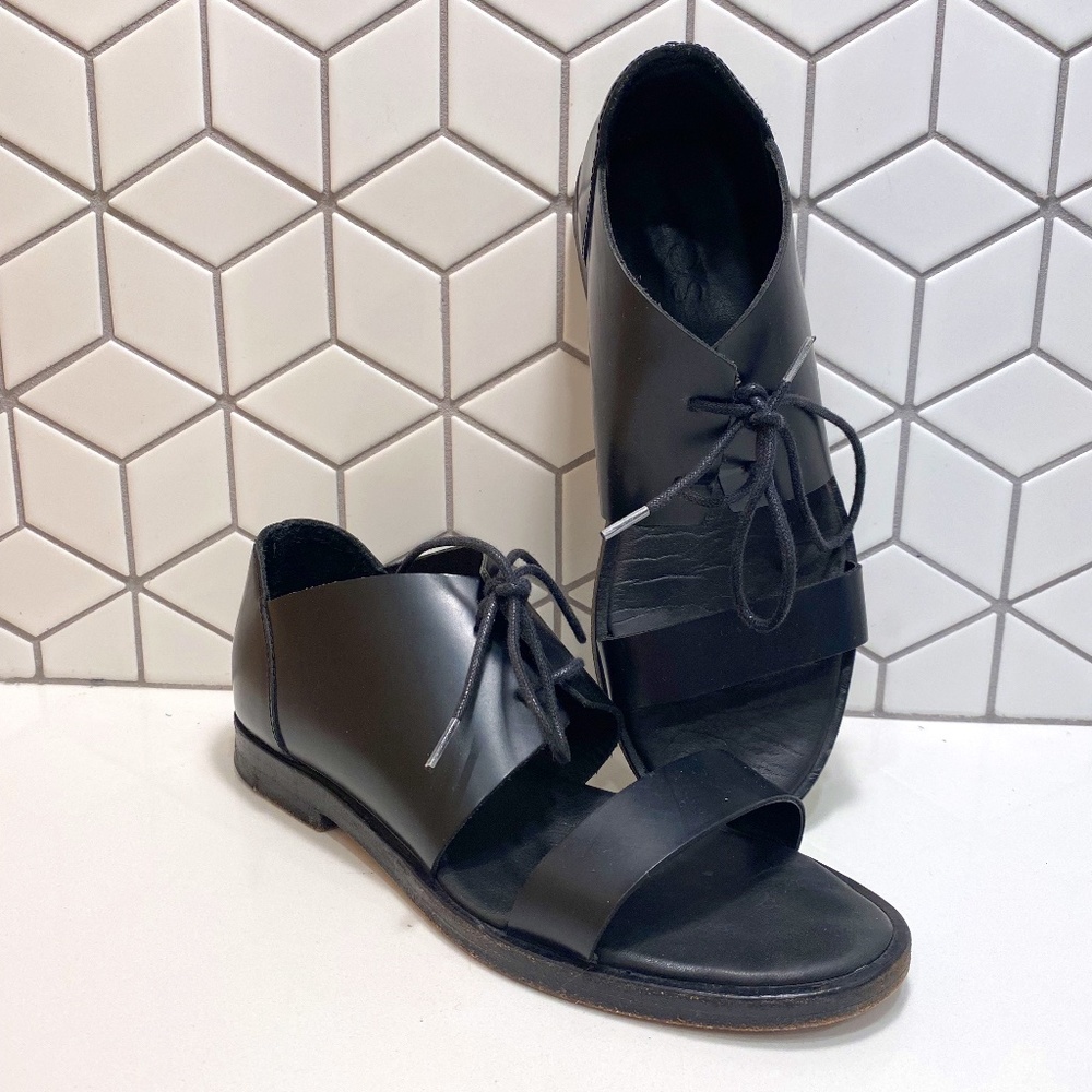 COS Black Leather Cutout Sandals Shoes Size 38 US size 7/ 7.5 Flats